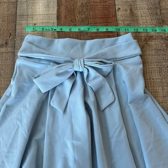 Light Blue Skater Skirt With Bow Accent Elastic Waistband Sensational Collection - Picture 2 of 8